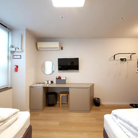 K-Grand Hostel Dongdaemun Seoul Exterior photo